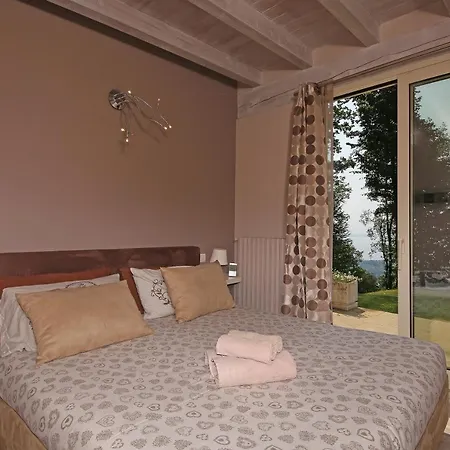 Luna Stunning Modern Shared Infinity Pool, Big Garden, Fantastic View,ac, Ferienhaus *