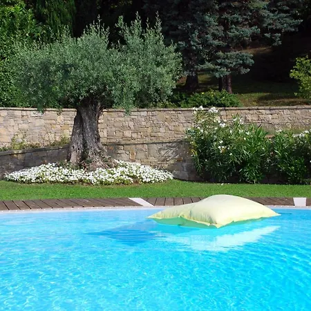 Luna Stunning Modern Shared Infinity Pool, Big Garden, Fantastic View,ac,