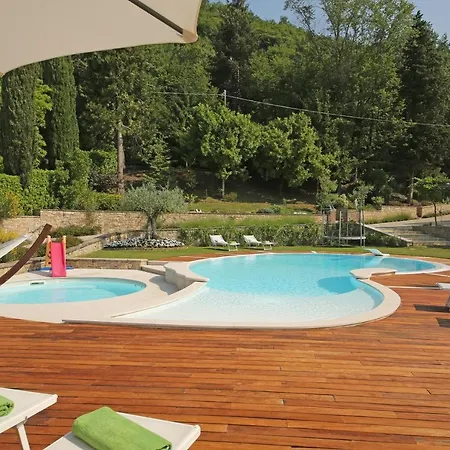 別荘 Luna Stunning Modern Shared Infinity Pool, Big Garden, Fantastic View,ac,